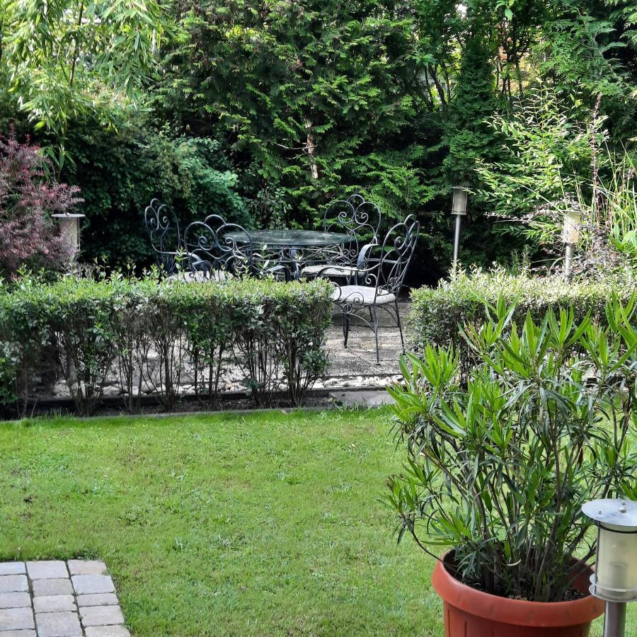 Villa Sagan Zamárdi Exterior foto